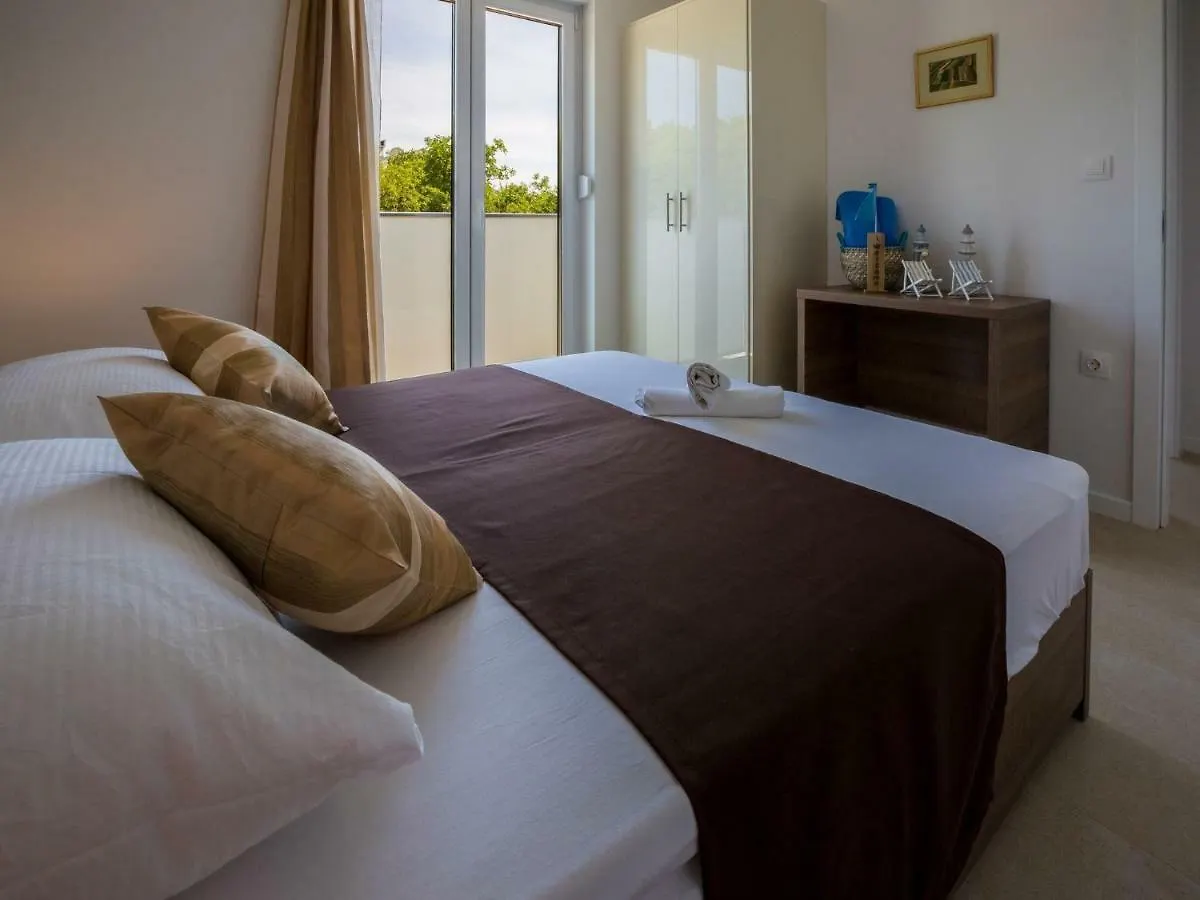 Apartments Villa Grande Dramalj