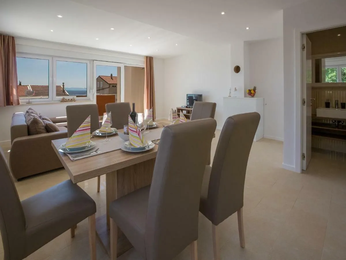 Apartments Villa Grande Dramalj