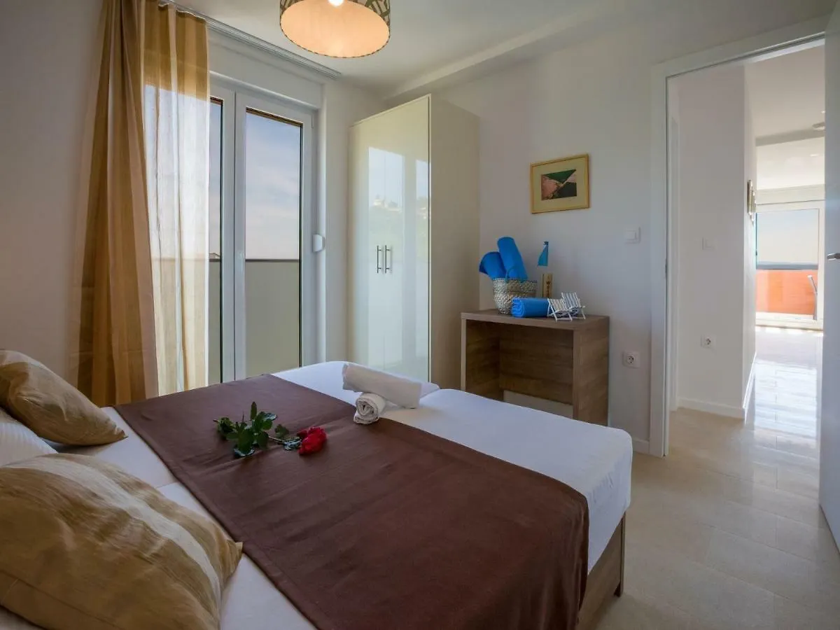 Apartments Villa Grande Dramalj