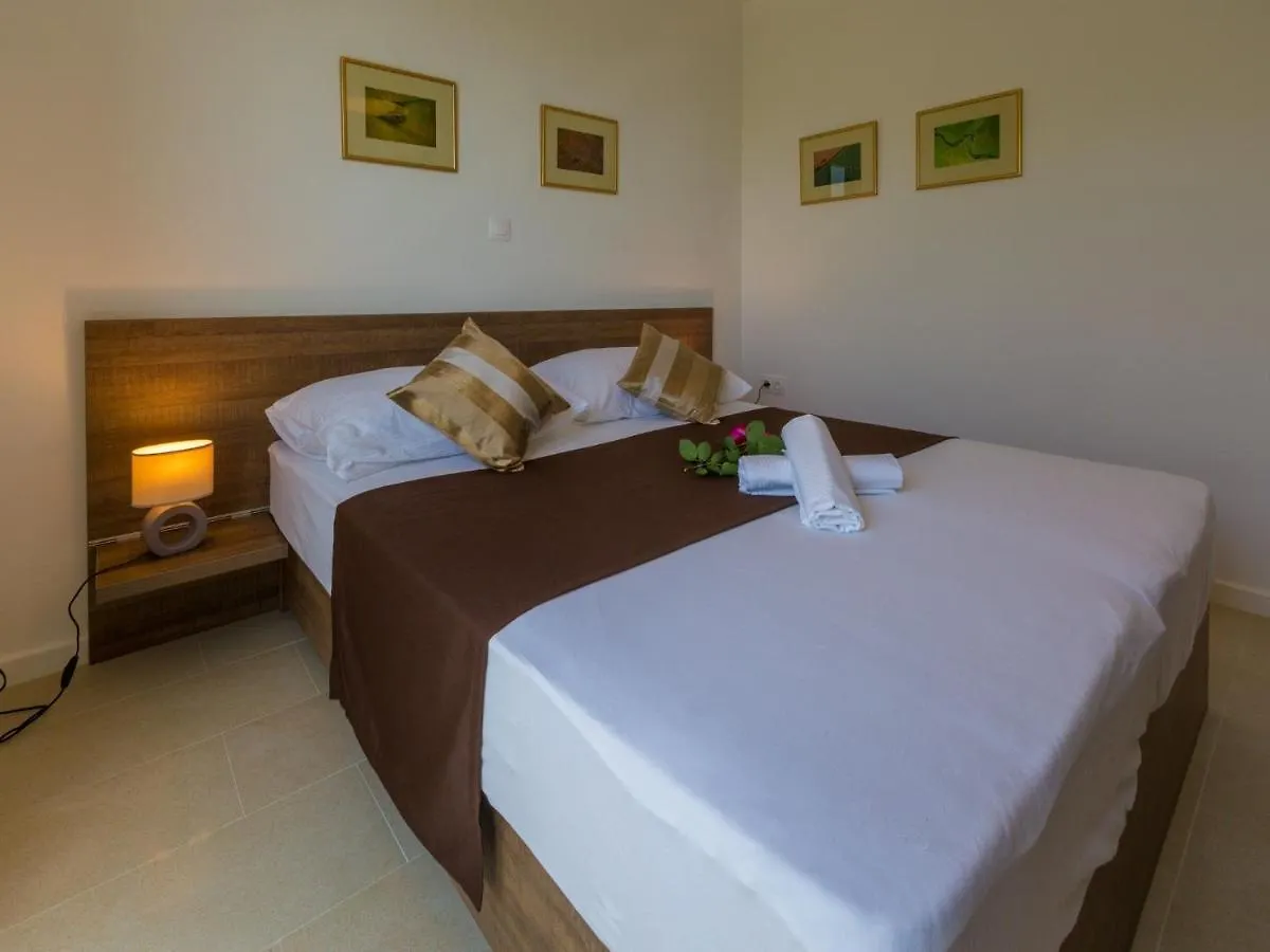 Apartments Villa Grande Dramalj 0*,  Croatia
