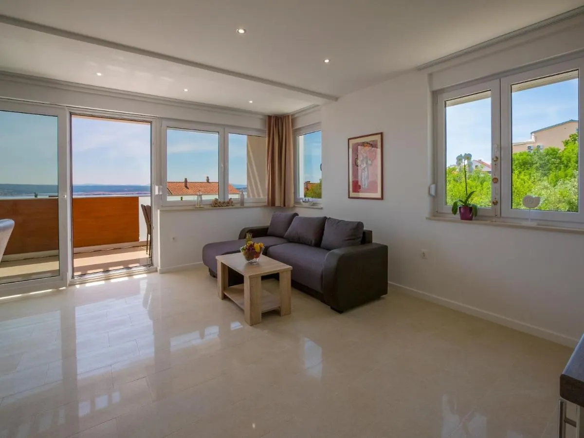 Apartments Villa Grande Dramalj